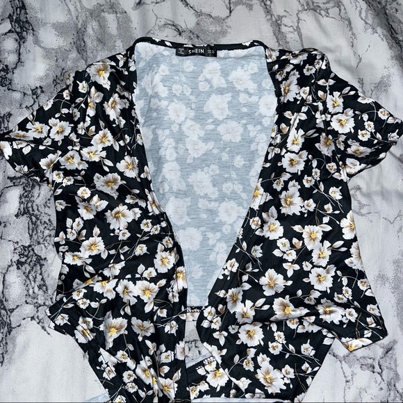 Black Floral Surplice Neck Tie Front Crop Top Shirt Blouse XS New - Picture 3 of 5